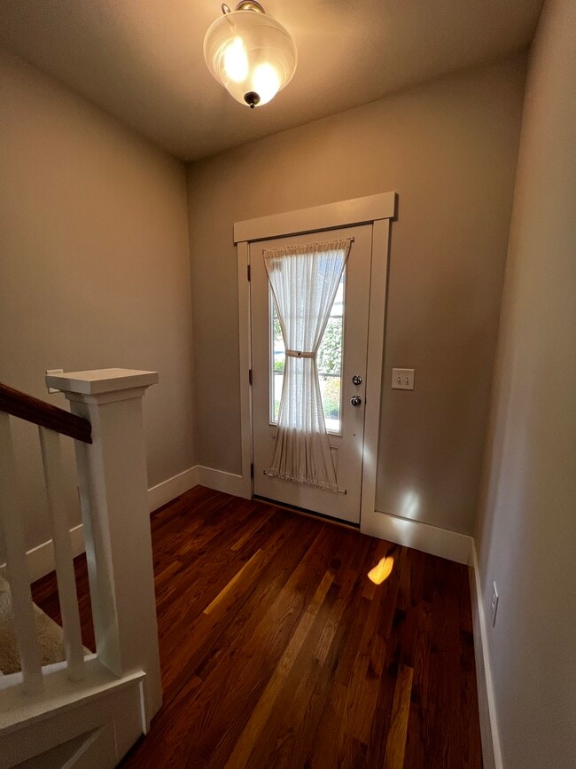 Building Photo - 110 Ellsworth Manor Dr