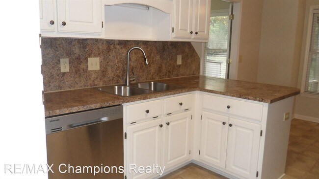 Building Photo - 3 br, 2 bath House - 6953 Buckhorn Drive