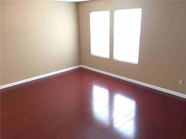 Building Photo - 1037 Mazourka Dr