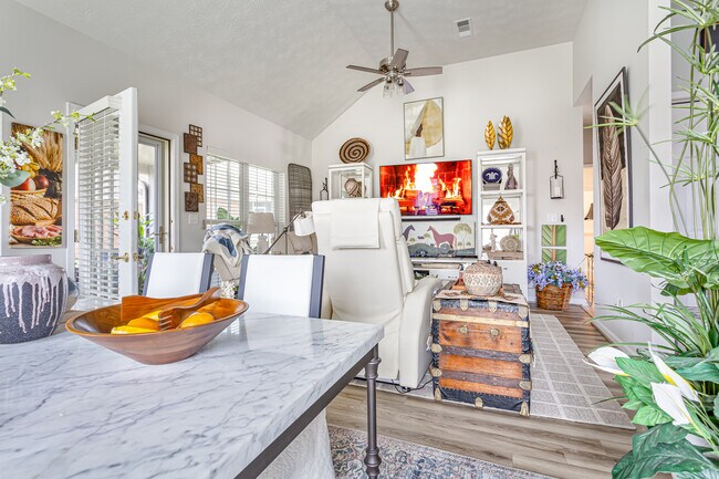 Foto del edificio - 111 Havenwood Way