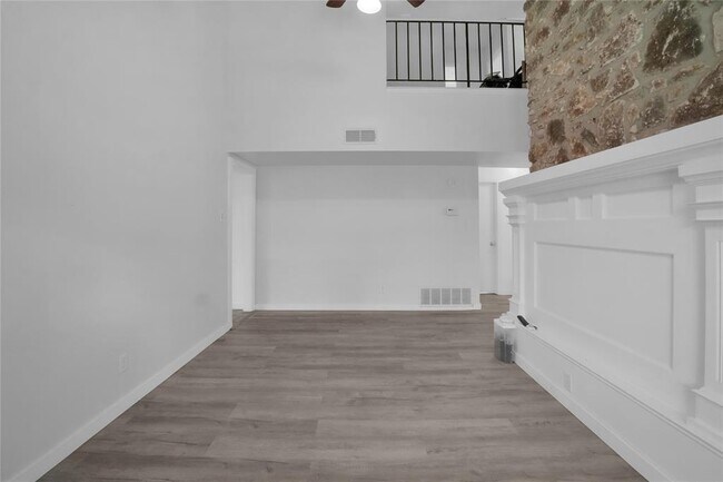 Building Photo - 12405 Burlywood Trail