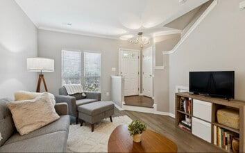 Building Photo - 44203 Litchfield Terrace