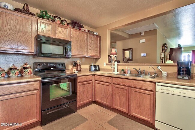 Foto del edificio - 16223 W Boca Raton Rd