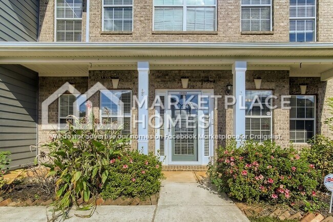 Building Photo - 1201 Ithaca Dr