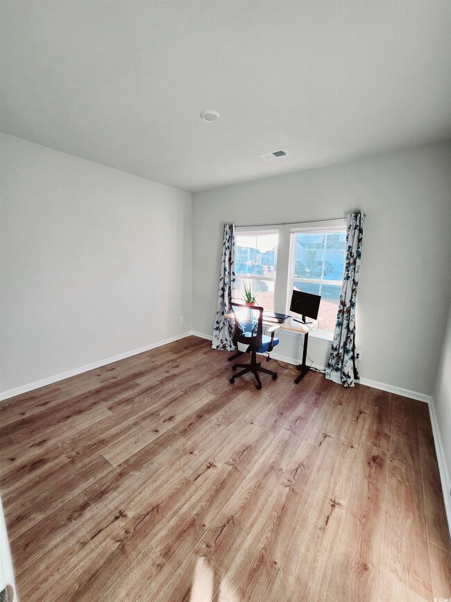 Building Photo - 4087 Da Vinci Dr