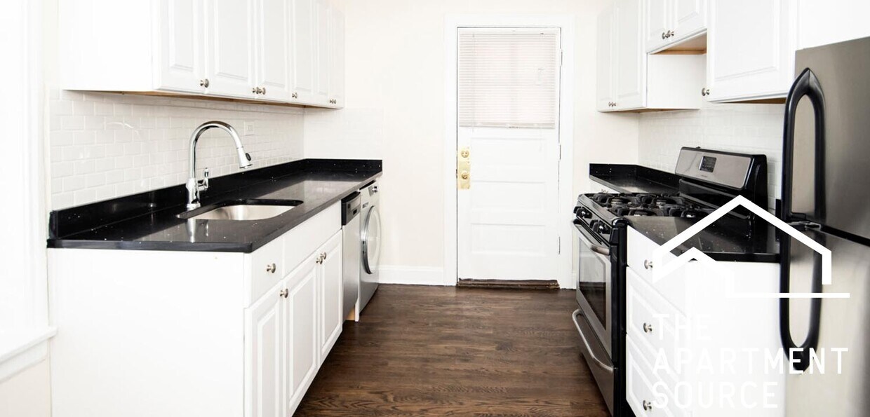 Foto principal - 3819.5 N Greenview Ave