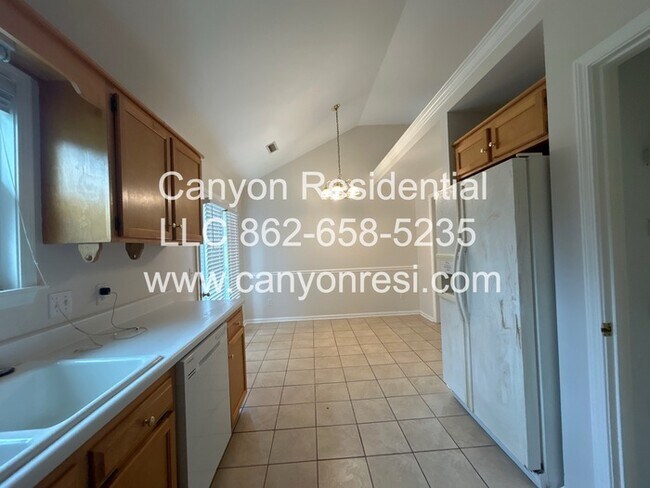 Foto del edificio - 211 Brently Woods Dr