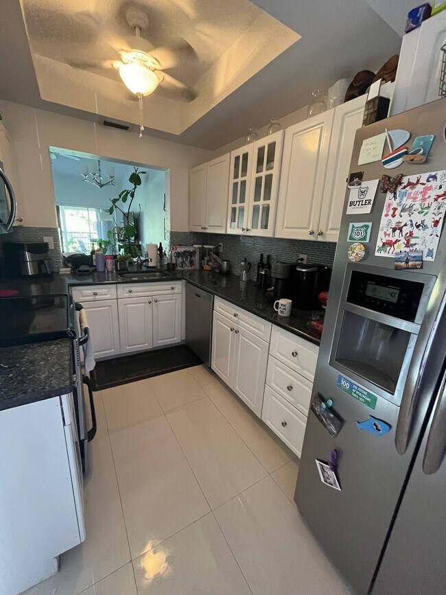 updated kitchen - 2059 SW 15th St