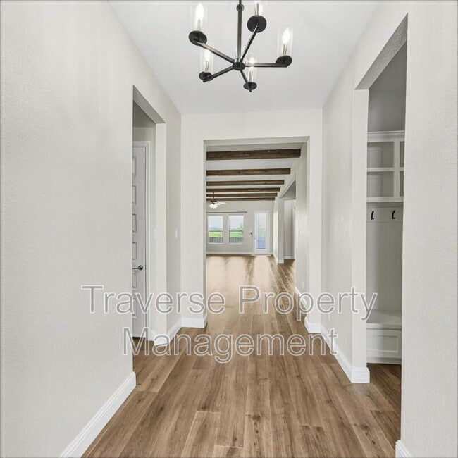 Building Photo - 1073 Fleetwood Dr
