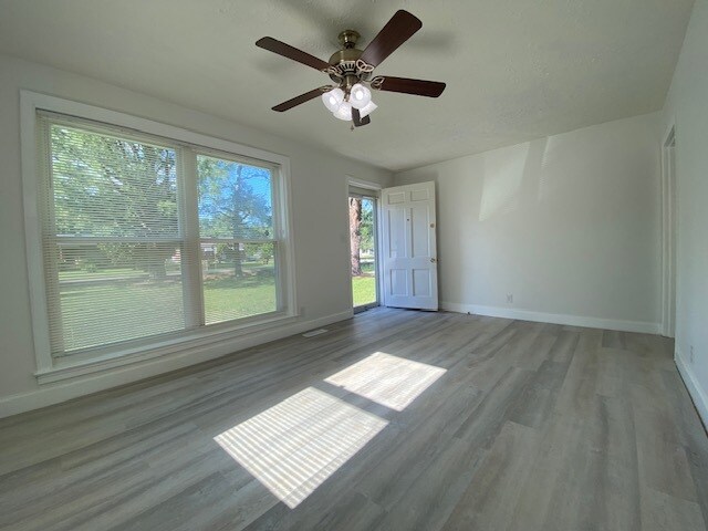 Foto del edificio - 2839 Colonial Cir