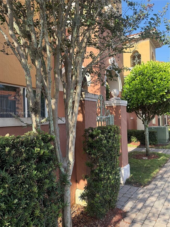 Foto del edificio - 700 SW 106th Ave