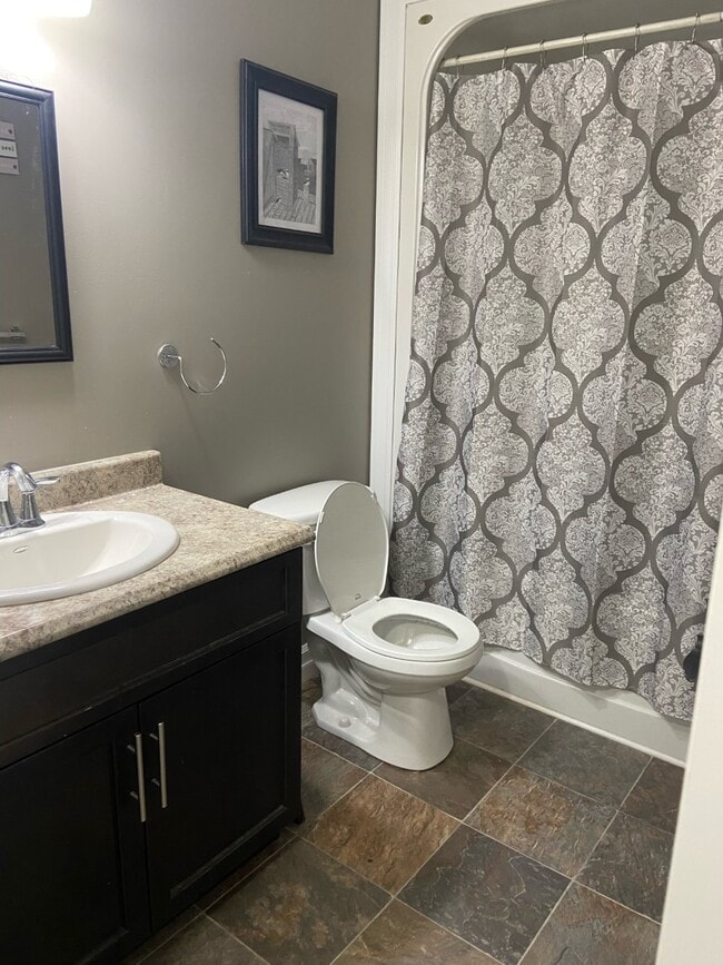 Photo du bâtiment - 25 Morgan Ave