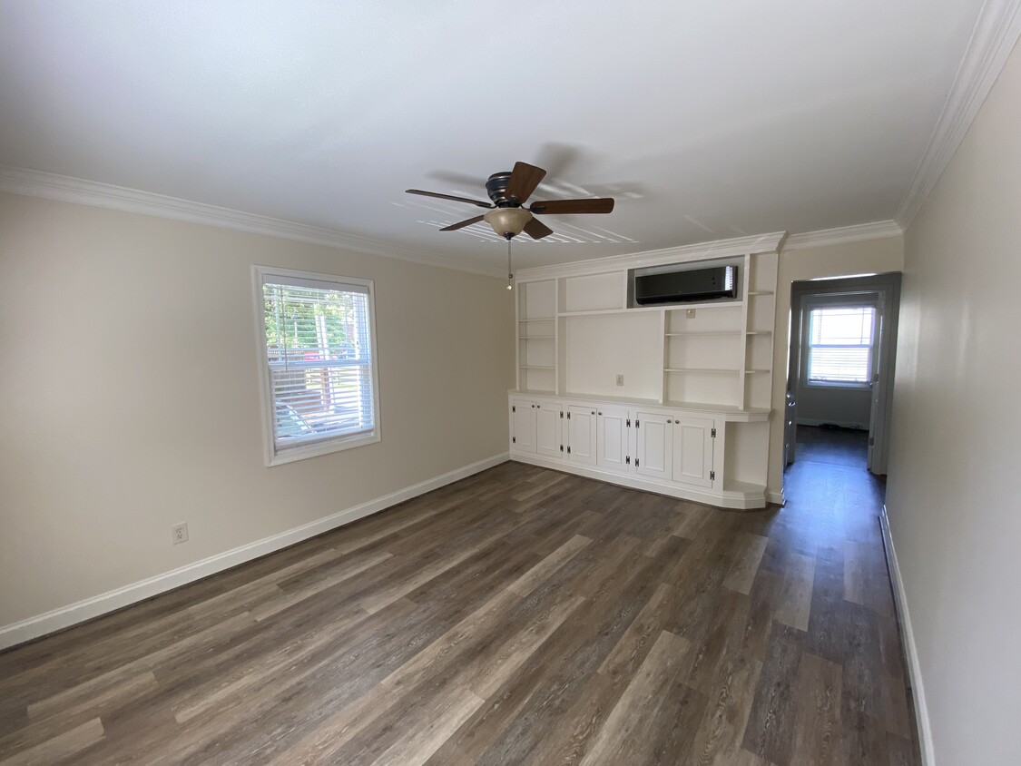 Primary Photo - 724 N Monroe St