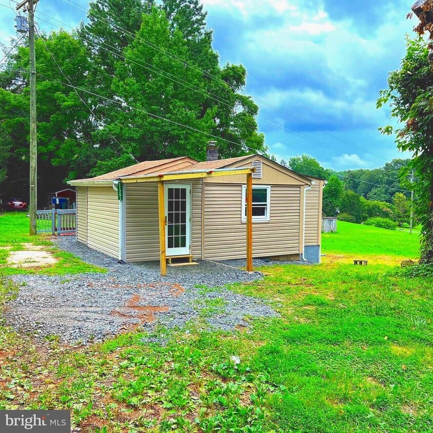 Primary Photo - 11291 Pine Hill Rd