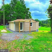Building Photo - 11291 Pine Hill Rd