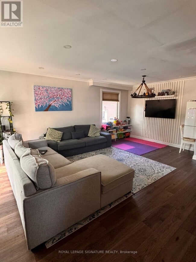 Building Photo - 30 Gentian Dr