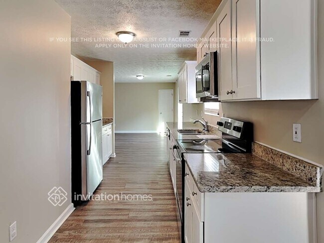 Foto del edificio - 5425 Radford Ln