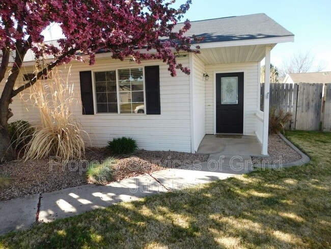 Photo - 1468 Sagittarius St House