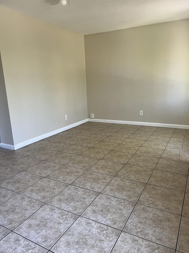 Foto del edificio - 851 33rd St