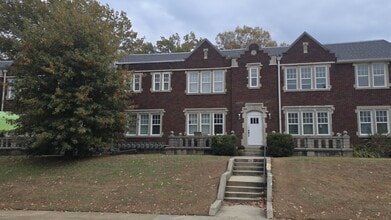 Building Photo - 191 N Avalon St