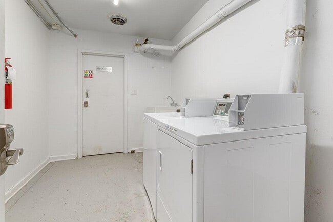 Building Photo - Retallack Apartments