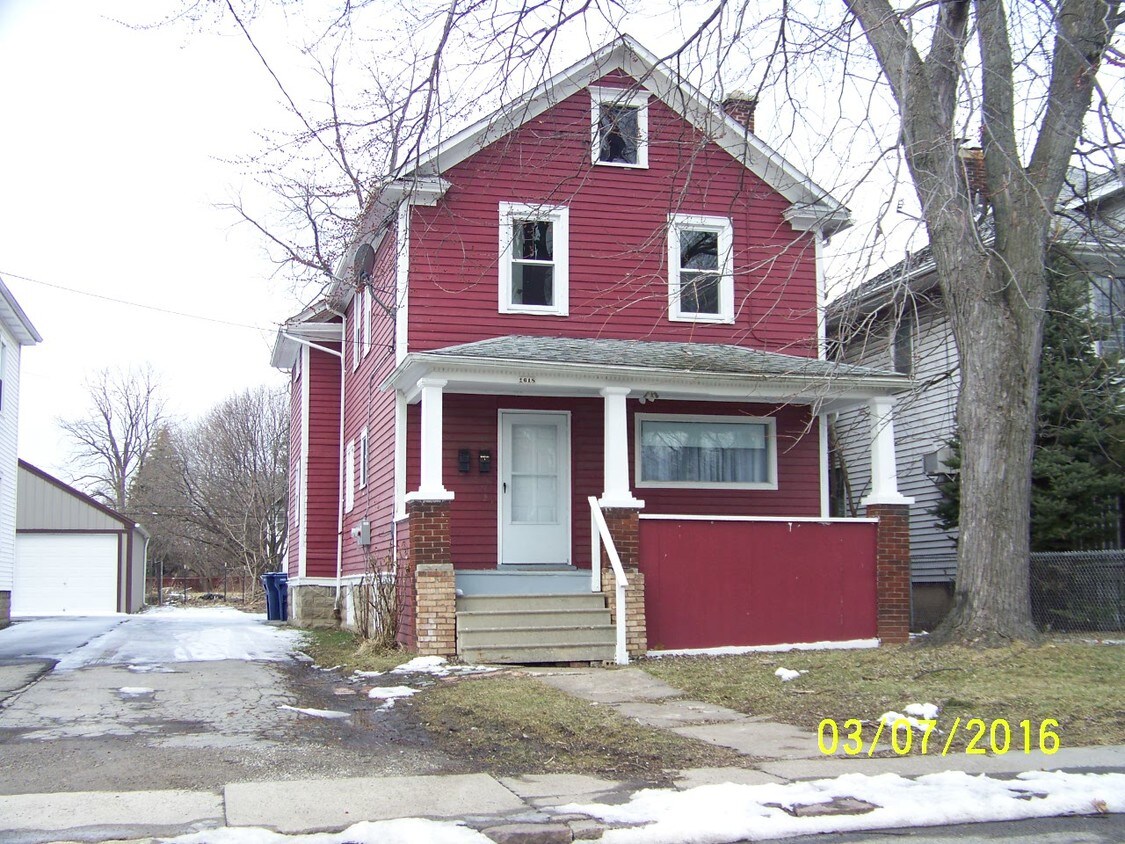 1618 16th St, Niagara Falls, NY 14305 Townhome Rentals in Niagara Falls NY