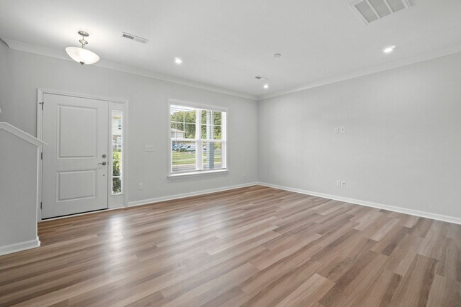 Foto del edificio - Like A Brand New 3 Bedroom Townhome in the heart of Steele Creek Area
