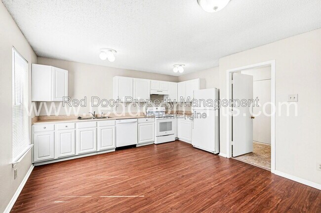 Foto del edificio - 6533 Newstead Dr