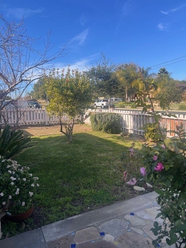 Building Photo - Charming Home with Expansive Yard, Fruit Trees & RV Parking