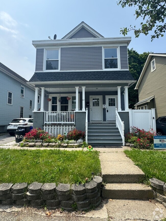 Building Photo - 61 Townsend Ave