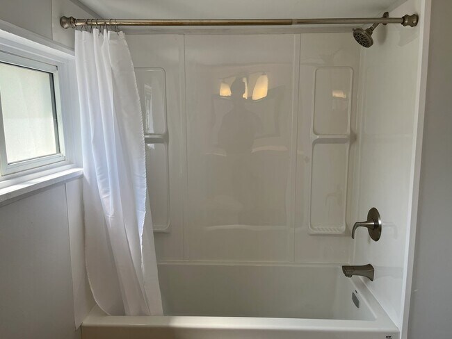 Building Photo - 259 Sidney St