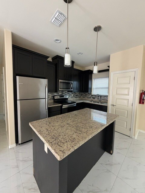 Building Photo - 2811 Javalina Ave