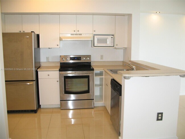 Foto del edificio - 5085 NW 7th St