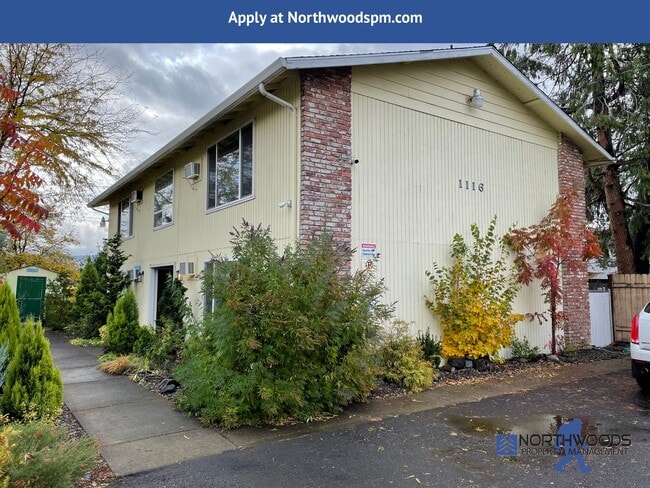 Building Photo - Very Nice 1 Bedroom 1 Bath Apartment