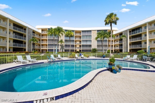 Building Photo - 3000 Gulf Shore Blvd N