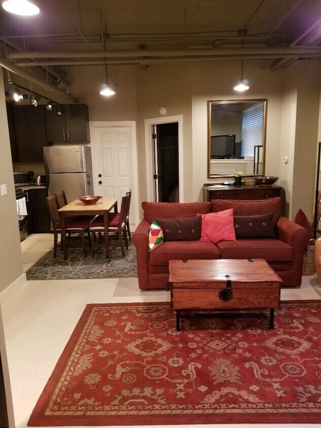 Foto principal - 2900 NE Blakeley St