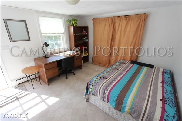Foto del edificio - 9 Paddock Ln