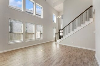 Building Photo - 254 Aster View Ct