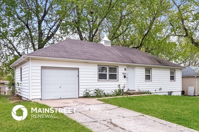Building Photo - 3605 Randall Dr