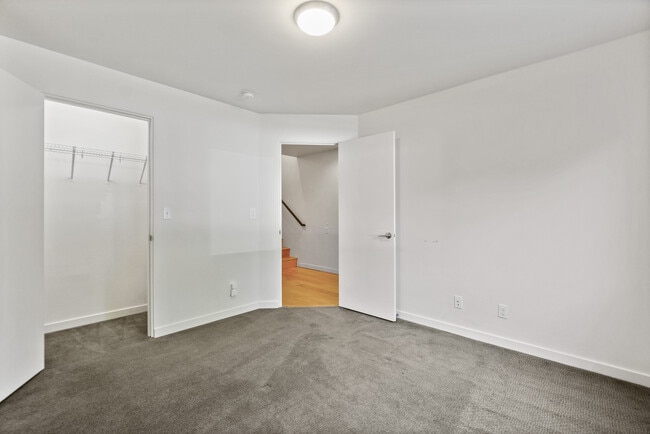 Building Photo - 6717 Alonzo Avenue Northwest#C C