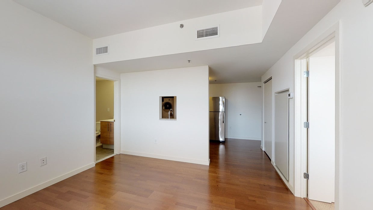 Photo - The Commonwealth Apartments