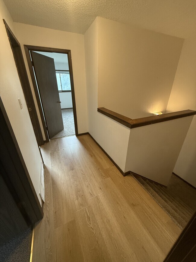 Foto del edificio - 3915 Southlawn Rd