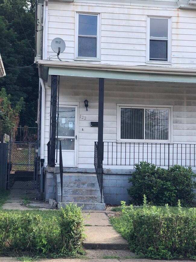 Building Photo - 122 Greydon Ave