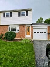 Building Photo - 1642 Whitehall Ave