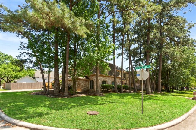 Foto del edificio - 18318 Mahogany Forest Dr