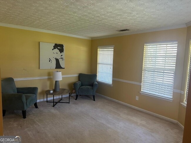 Foto del edificio - 928 Shannon Rd SE