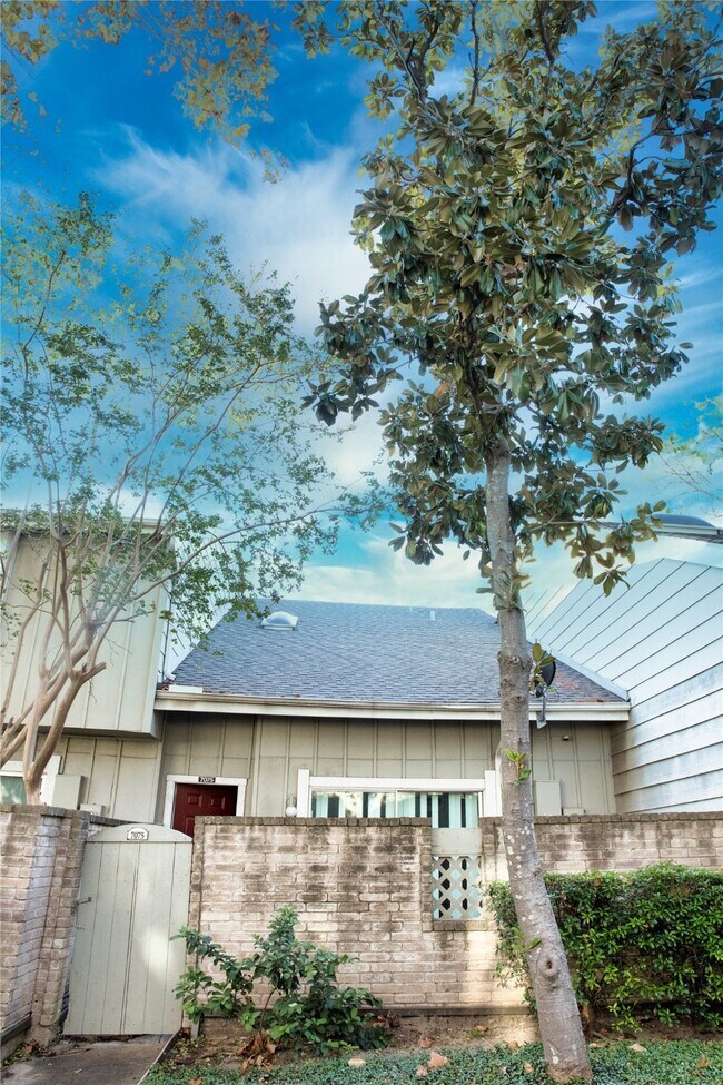 Foto del edificio - 7075 Greenway Chase St