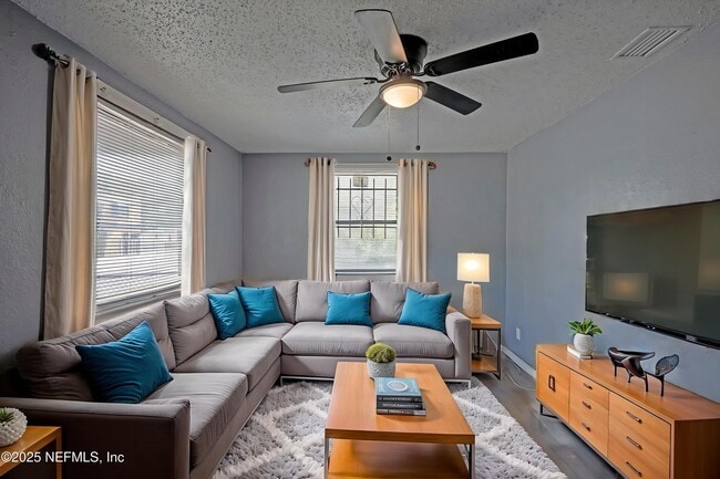Foto del edificio - 4114 Moncrief Rd