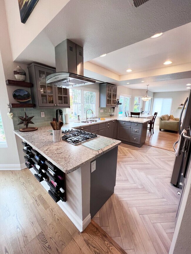 Building Photo - Furnished Home in Carmel Valley/Del Mar - ...