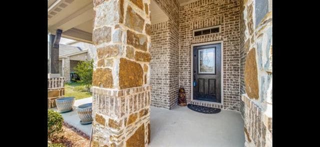 Foto del edificio - 1528 Castle Creek Dr